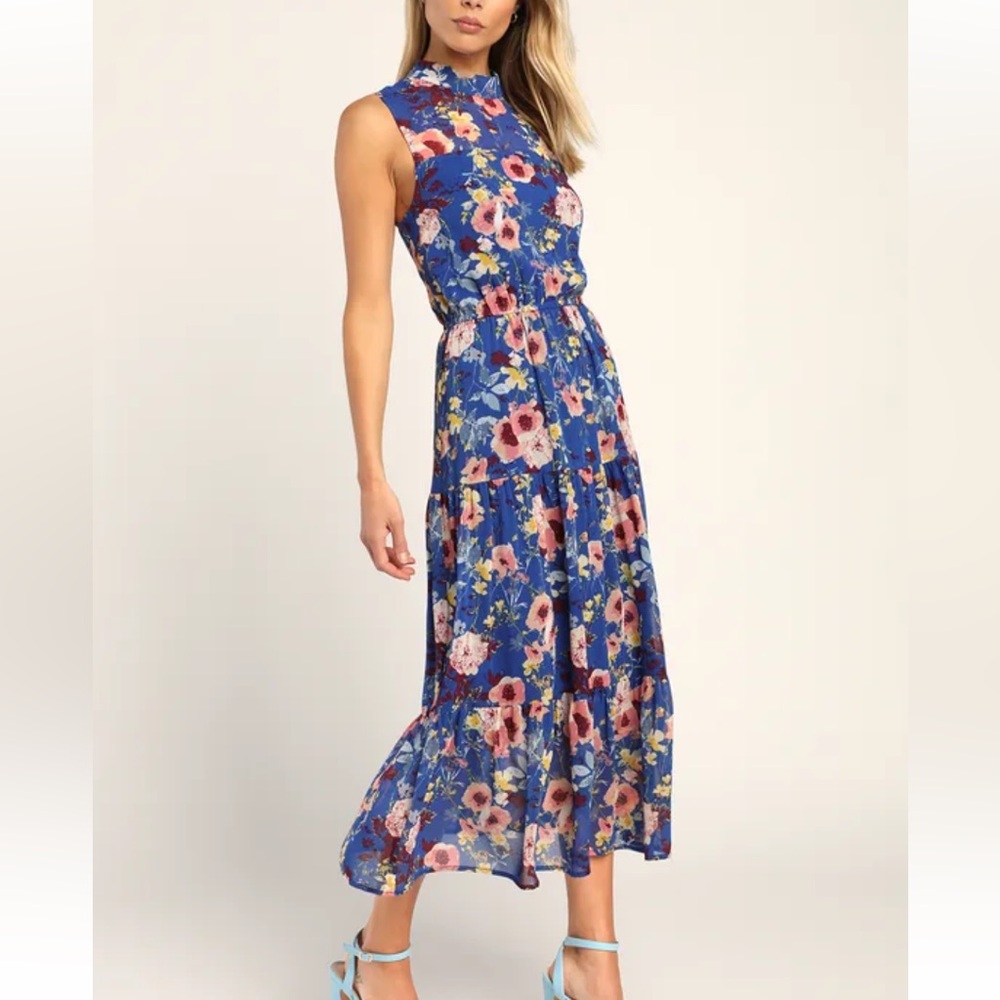 In My Dreams Blue Floral Print Midi
Dress - Picture 2 of 4